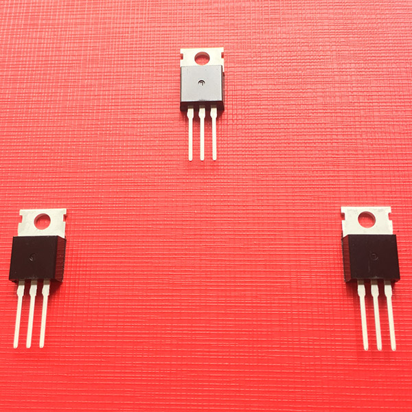 國產(chǎn)自主核心技術(shù)的場效應(yīng)管：FHD9540，適用于電動(dòng)車儀表盤